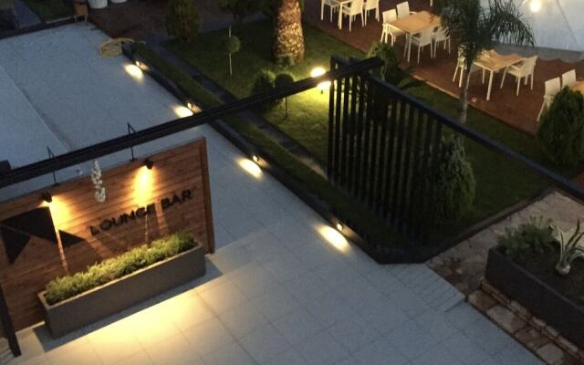 Andon Lapa Suites