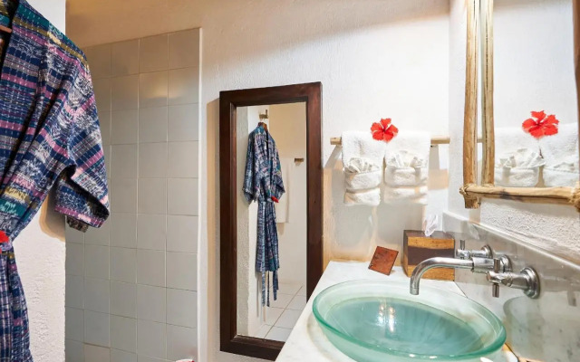 La Lancha by Francis Ford Coppola