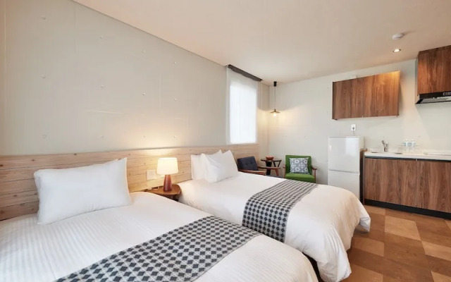 Yomitan Condhotel ND