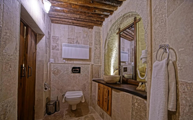 Apex Cave Hotel