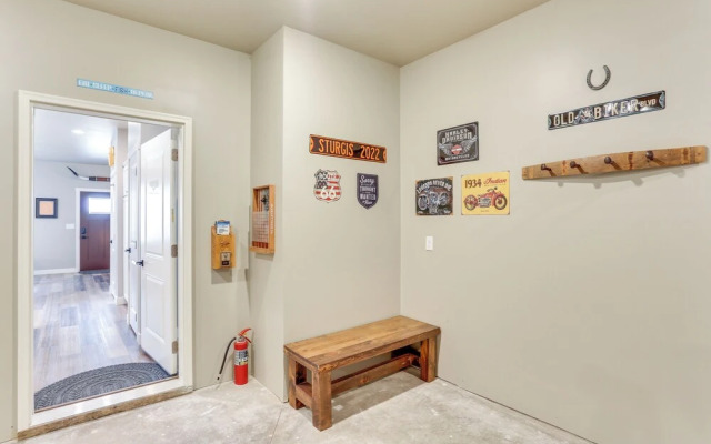 Spacious, Rustic Spearfish Home: Walk to Downtown!