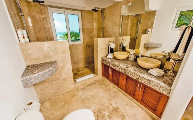 Villa Mar Azul by PRP