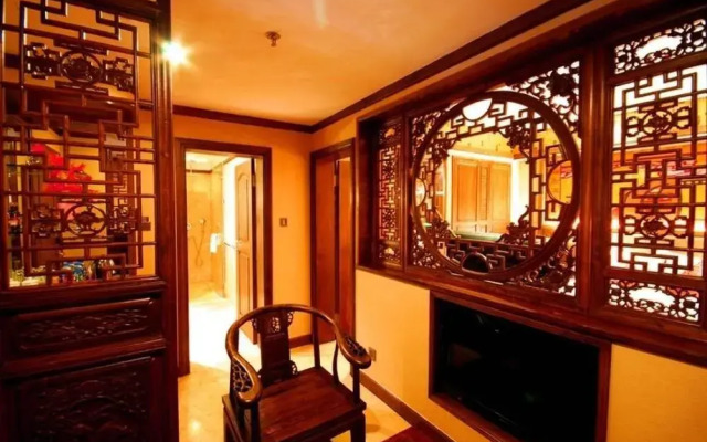 Lijiang Golden Path Hospitality