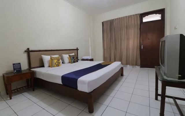 SPOT ON 2426 Hotel Aget Jaya Ii