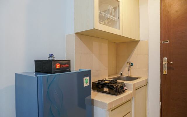 Simple with Affordable Price Studio Puri Park View Apartment