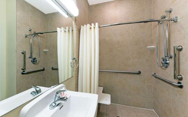 Microtel Inn and Suites Eagle Pass