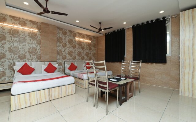 OYO 13027 Flamingo Grand