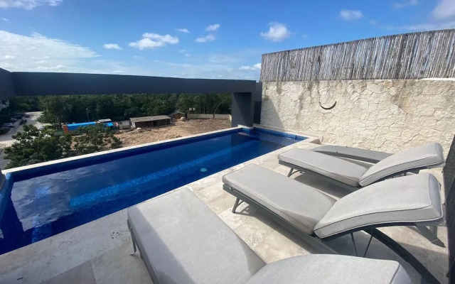 ¡bello Zen PH 2 Terraces for 4 People!