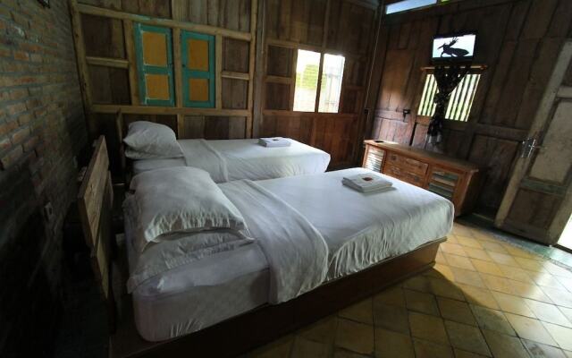 Omah Lila by The Grand Java