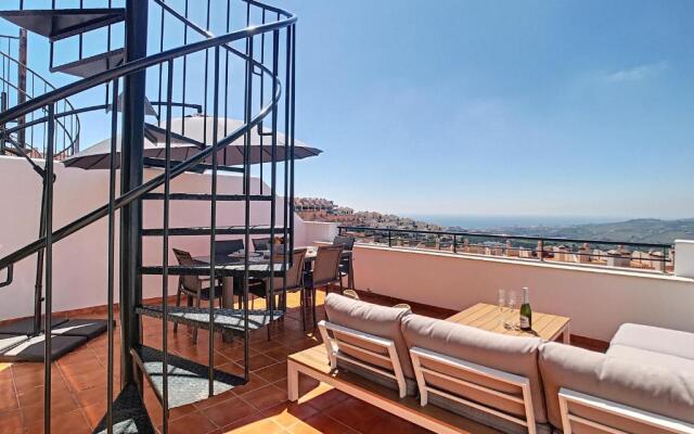2268-Penthouse with terrace seaview