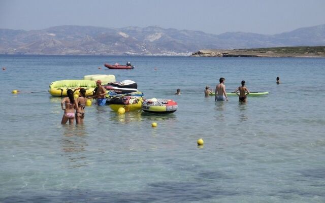 Surfing Beach Paros (Village/Camping)