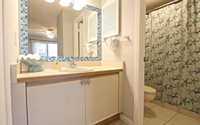 Ocean Village Club J16