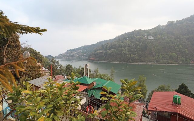 OYO 12222 Hotel Silverton