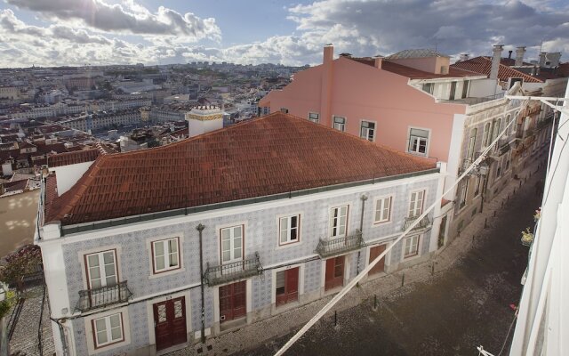 Castelo Apartment