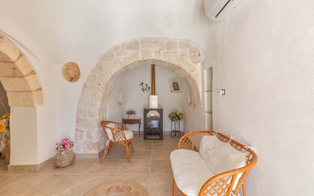 3229 Trullo Mimosa by Perle di Puglia