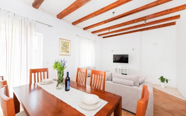 Charming House With Pool 10 Min From Sibenik