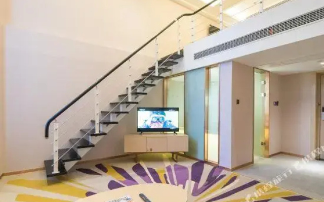 Lavande Hotel (Wuhan Jinyin Lake University of Light Industry)