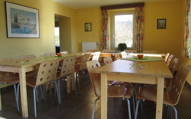 Pleasant Holiday Home in Lazise With Swimming Pool