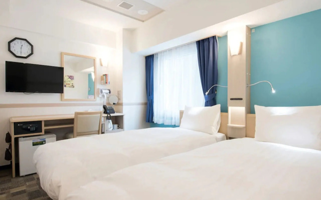 Toyoko Inn Saitama Misato Ekimae