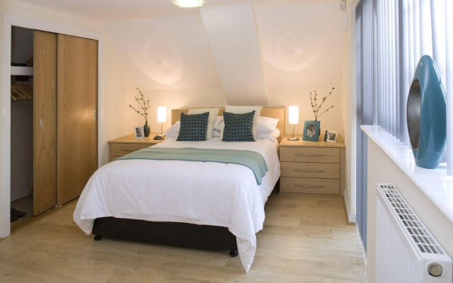 Cliddesden Place by House of Fisher