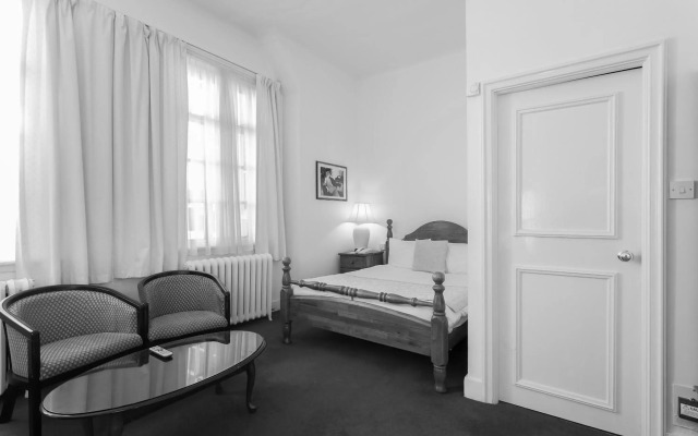 Britannia Adelphi Hotel