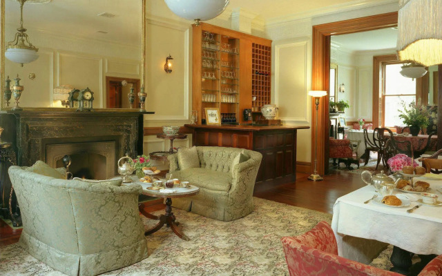 The Inn at Irving Place