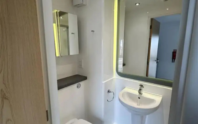 Student Only Byrom Point
