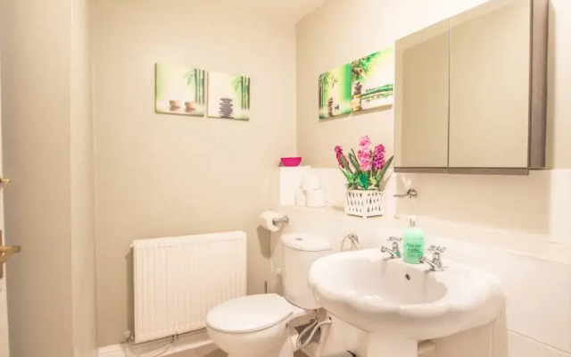 Montgomery Apartments - Crighton