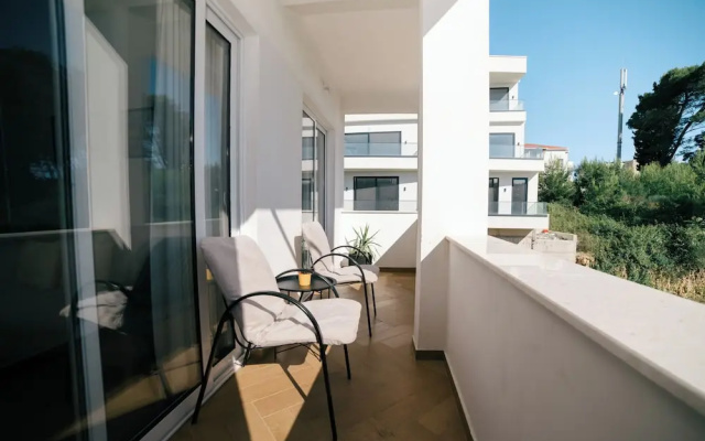 The Rooftop Apartment with Sea view