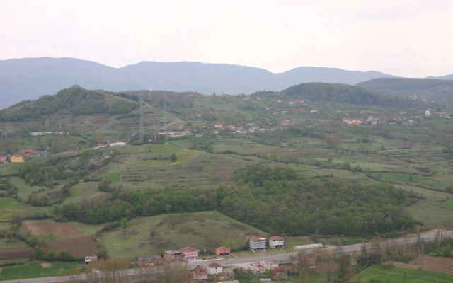 Ereza Otel