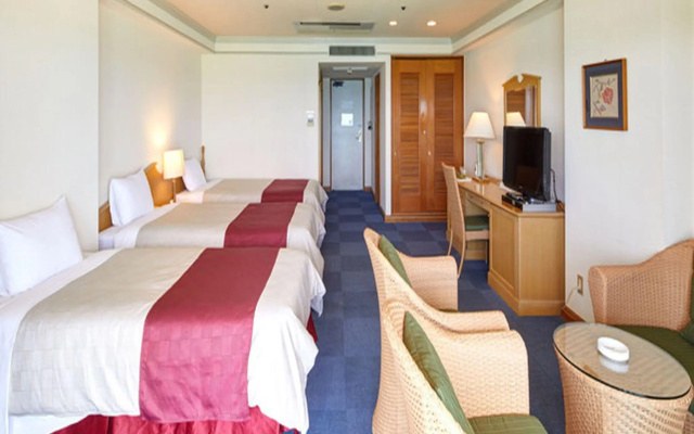 Resort Hotel Bel Paraiso – Guest Rooms – Nakijin
