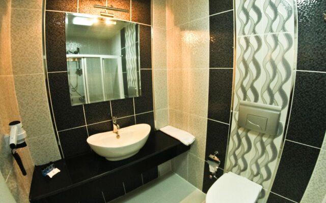 Ala Hotel