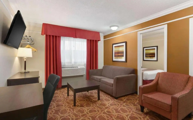 Travelodge Meadow Lake
