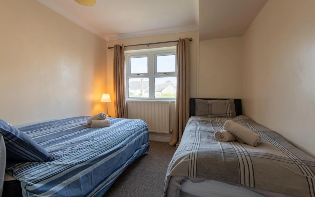 13 Victoria Road Apartment