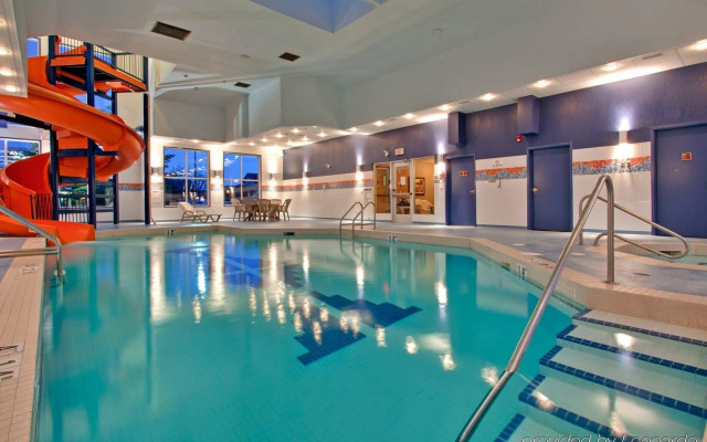 Holiday Inn Express Hotel & Suites Calgary S-Macleod Trail S by IHG