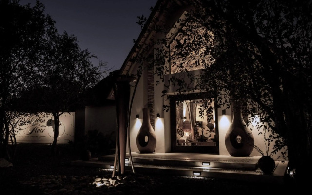 African Flair Boutique Safari Lodge