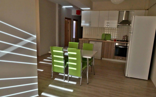 Hayat Home Suite