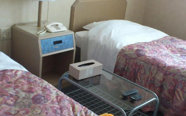 Business Hotel Motonakano – Guest Rooms – Tomakomai