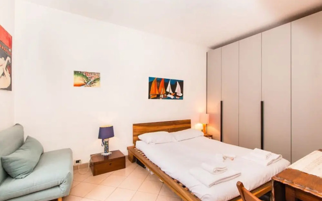 Vanchiglietta Roomy Apartment