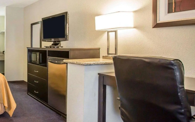 Quality Inn & Suites Woodland - Sacramento Airport