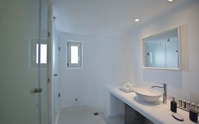 Villa Zircon