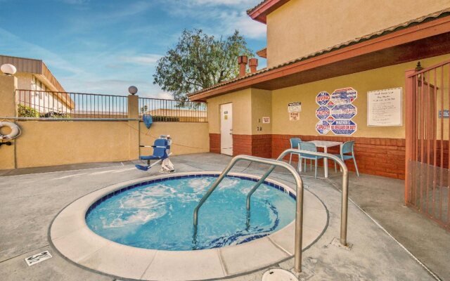 Econo Lodge Fontana
