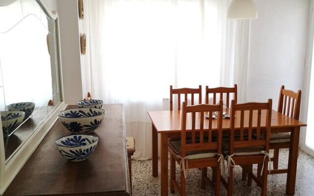 Apartment A 150 M From the Beach, With Three Bedrooms for 6 People