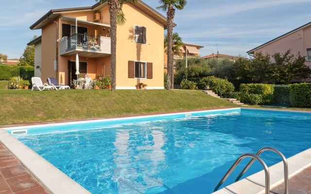 Holiday Appartment With a big Garden, Nearby Lazise's Centre