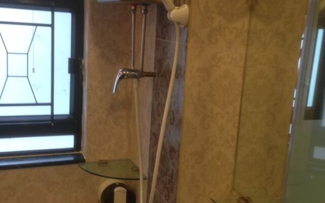Oriental Pearl Hostel