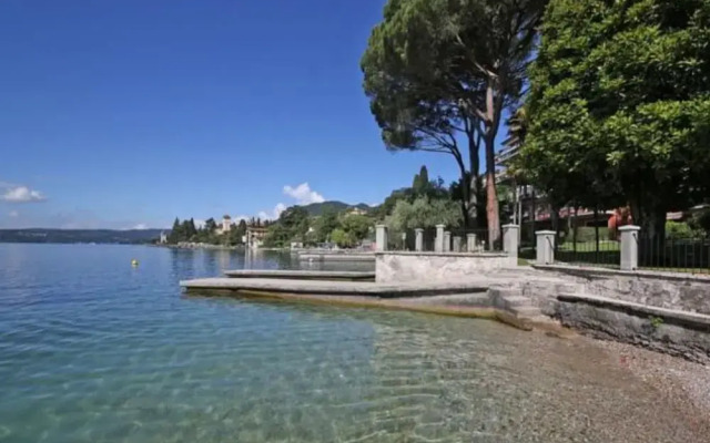 Robert House 50m From The Lake