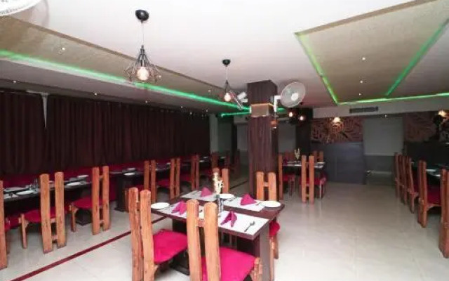 Hotel Days Inn by OYO