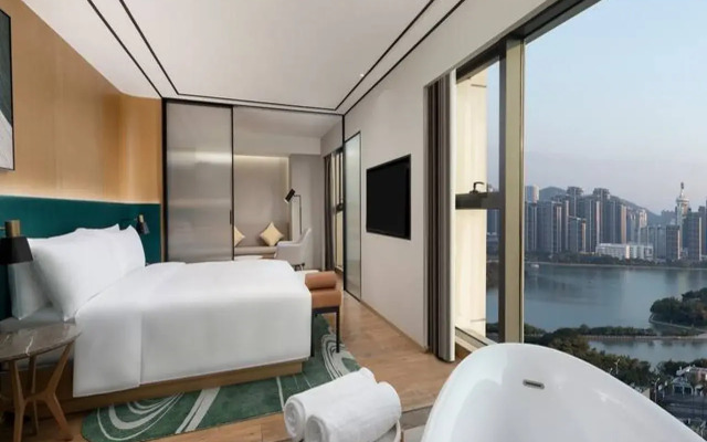 Hilton Garden Inn Xiamen Bailuzhou Park