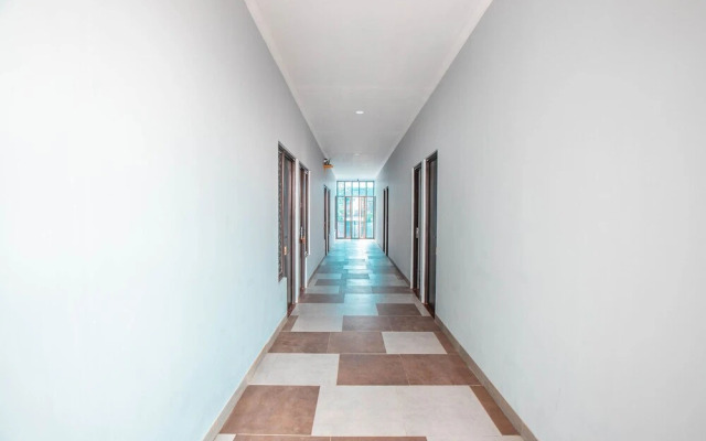 OYO 842 Arafuru Residence