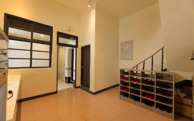 Topbunk Hostel